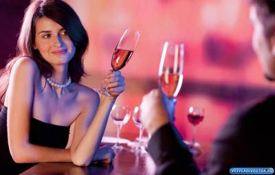 Как вести себя девушке на первом свидании в ресторане или кафе
