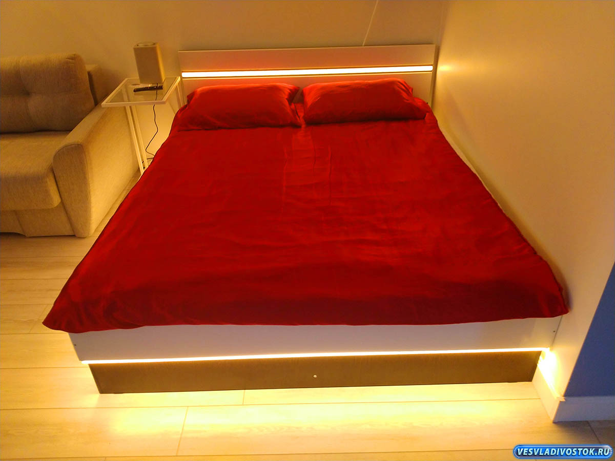 Кровать с подсветкой: интересное дополнение к интерьеру или создание романтической обстановки?!
