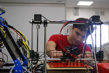 Печать 3D модели на 3D принтере - технология будущего в УлГУ