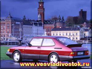 Saab 900