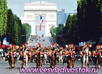 Парад на площади Согласия в День взятия Бастилии пройдет в Париже 14 июля