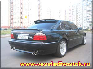 BMW 740i