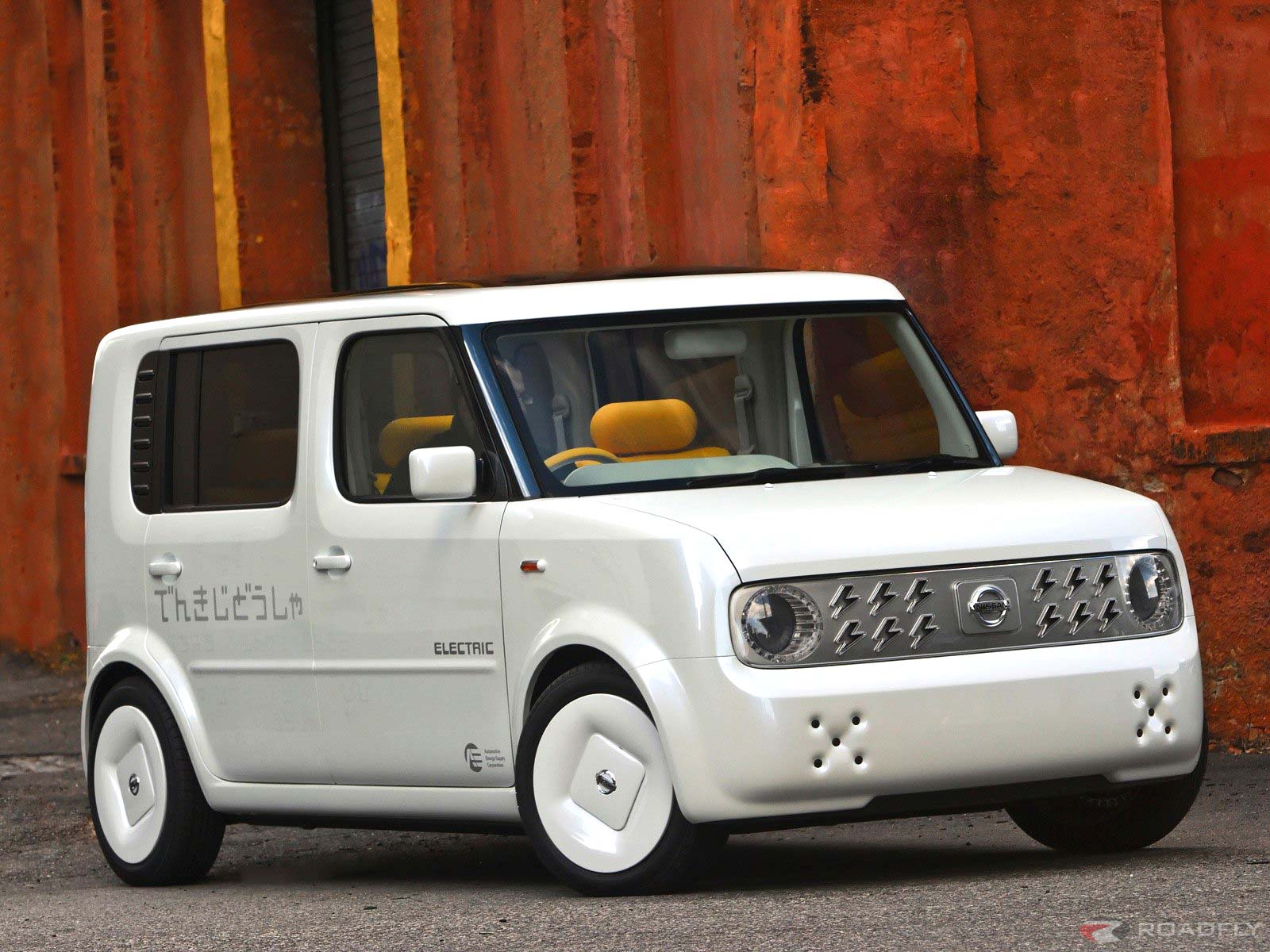 Nissan Cube 4