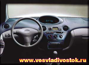 Toyota Yaris 1. 3 16v VVT-i