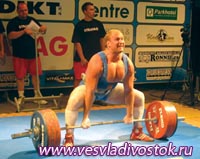 Александр Богданов остановился в шаге от медалей на молодежном чемпионате мира по армрестлингу