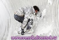 Сноубордисты выбирают отдых с круглогодичным снежным тоннелем