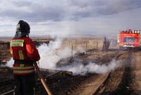 В Хакасии пожар угрожал складам со взрывчаткой
